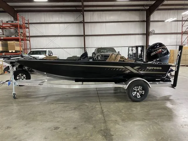 Slide: The Image of Xpress H18C Crappie 2026 - 8