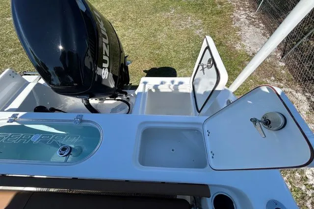 Slide: The Image of Sea Pro 222 Deep-V 2025 - 11