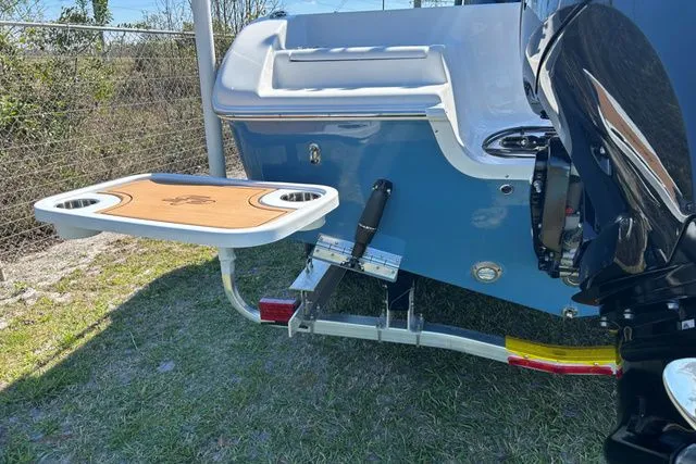 Slide: The Image of Sea Pro 222 Deep-V 2025 - 6