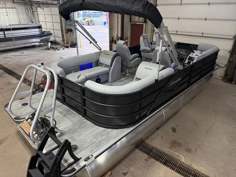 Slide: The Image of Bentley Pontoons Legacy 223 Navigator DL Quad Lounge Tritoon & Honda 4-Stroke EFI 2026 - 48