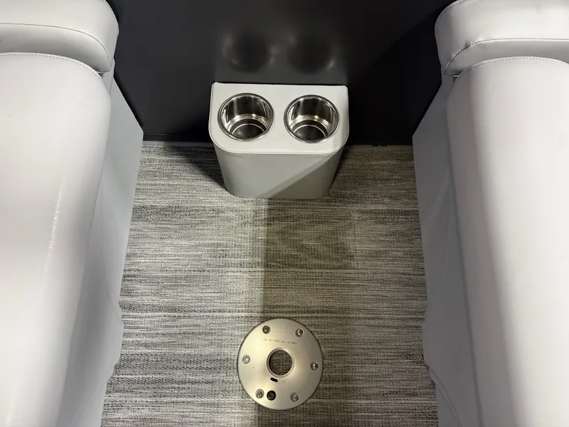 Slide: The Image of Bentley Pontoons Legacy 220 QSB Swingback & 4-Stroke EFI 2026 - 19