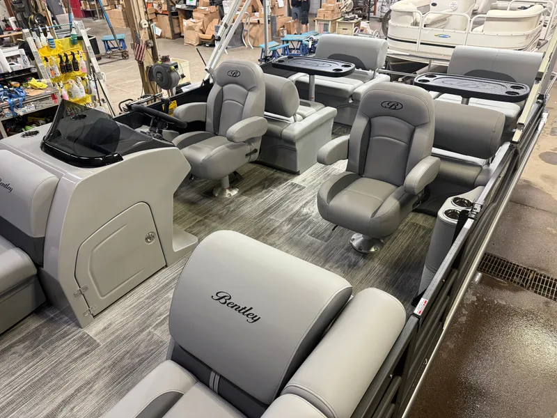 Slide: The Image of Bentley Pontoons Legacy 220 QSB Swingback & 4-Stroke EFI 2026 - 3