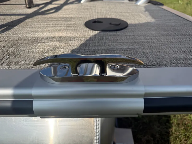 Slide: The Image of Bentley Pontoons Legacy 220 Swingback & Honda 4-Stroke EFI 2026 - 38