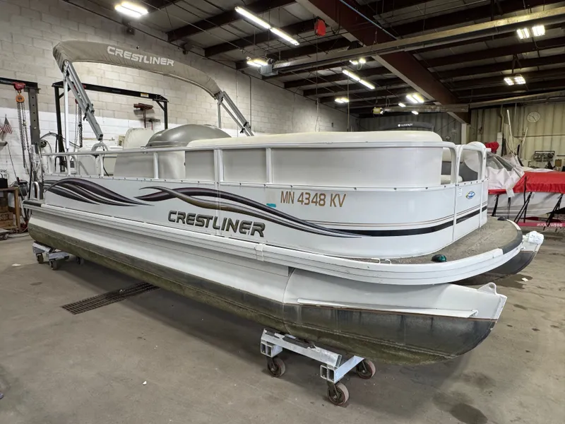 Slide: The Image of Crestliner 2085 Sport Classic Pontoon 2006 - 42