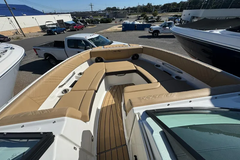 Slide: The Image of Sea Ray SDX 230 Outboard 2026 - 23