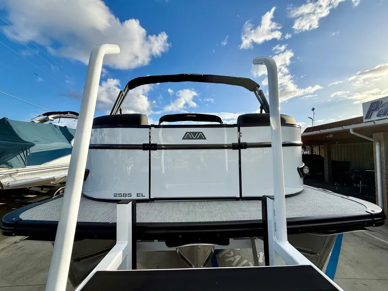 Slide: The Image of Avalon 25' Catalina Platinum Windshield w/ 250HP Mercury! 2026 - 5