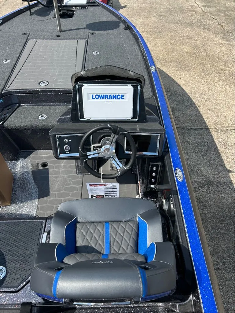 Slide: The Image of Ranger Z520R 2026 - 10