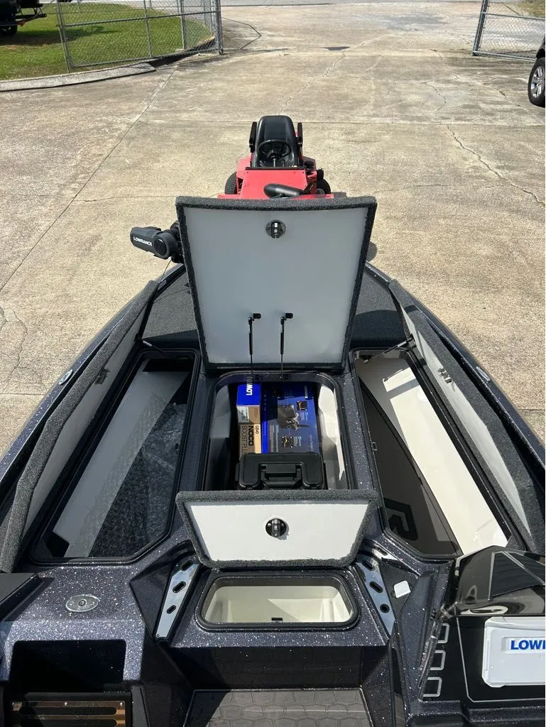 Slide: The Image of Ranger Z519R 2026 - 3