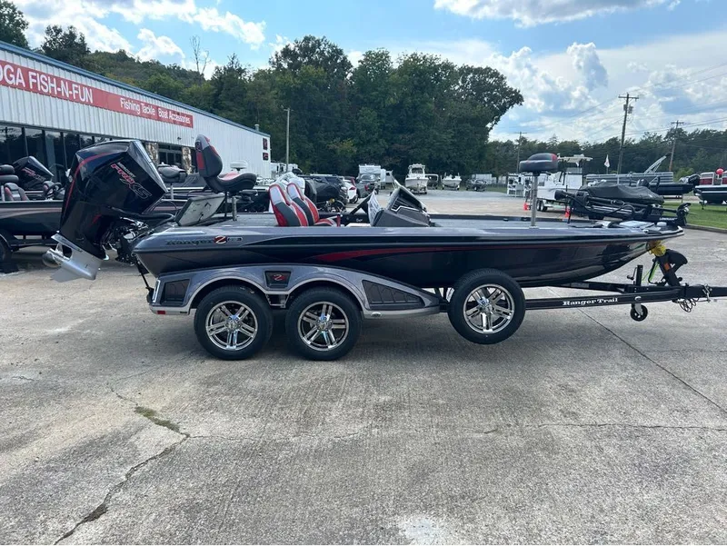 Slide: The Image of Ranger Z519R 2026 - 8