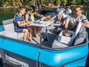 Slide: The Image of Sea-Doo Switch Cruise 21 - 300 HP 2026 - 3