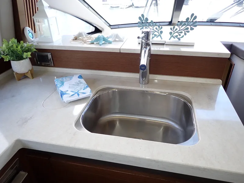 Slide: The Image of Sea Ray 510 Fly 2015 - 131