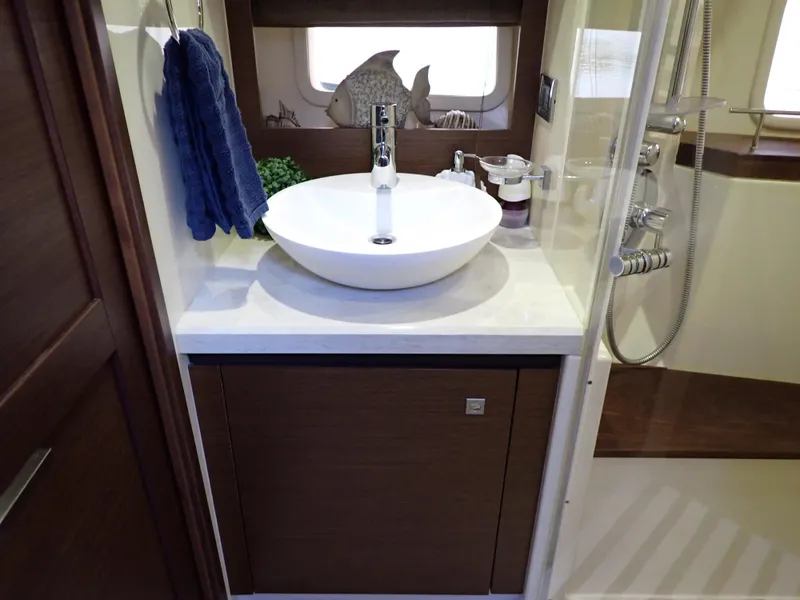 Slide: The Image of Sea Ray 510 Fly 2015 - 156