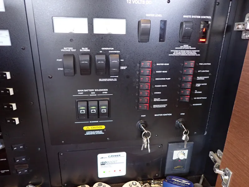 Slide: The Image of Sea Ray 510 Fly 2015 - 174