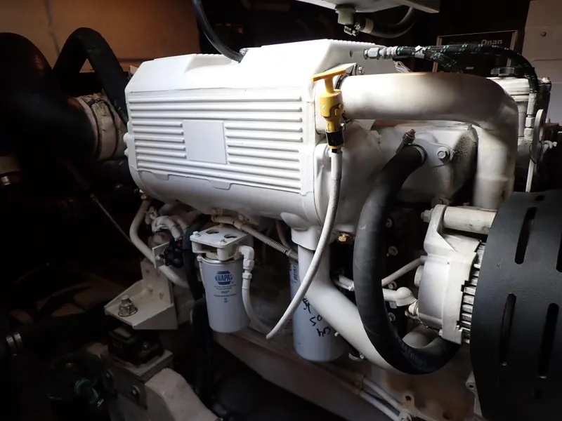 Slide: The Image of Sea Ray 510 Fly 2015 - 248