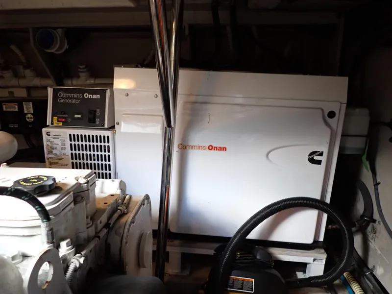 Slide: The Image of Sea Ray 510 Fly 2015 - 249