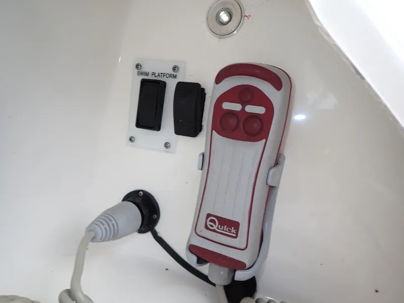 Slide: The Image of Sea Ray 510 Fly 2015 - 56