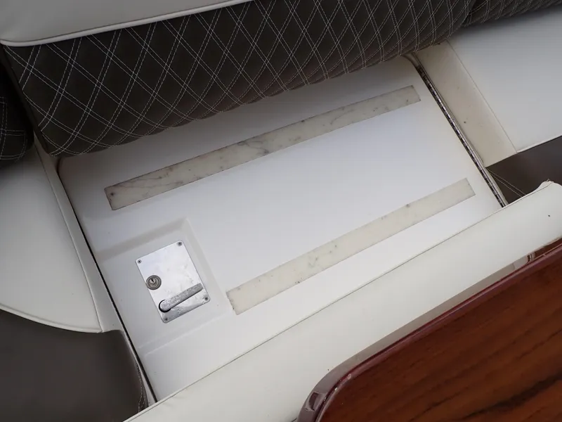 Slide: The Image of Sea Ray 510 Fly 2015 - 66