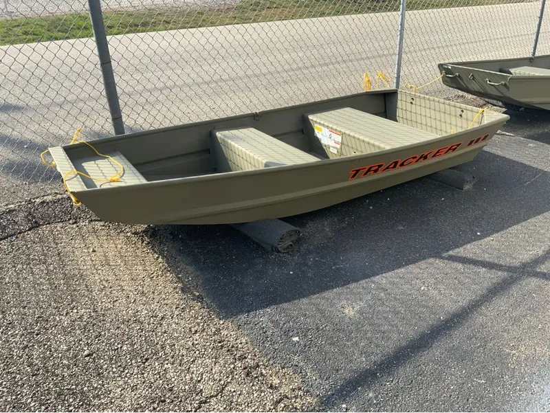 The Image of Tracker Grizzly 1036 Jon 2026 - 1