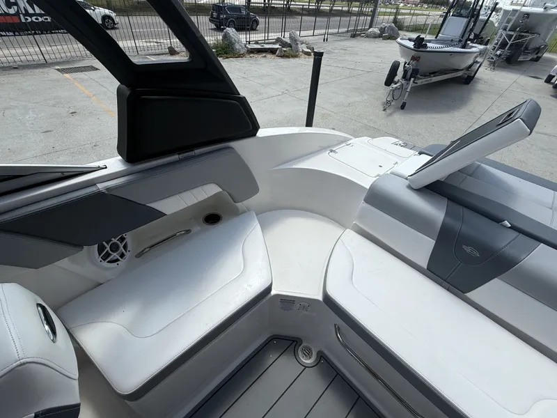 Slide: The Image of Chaparral SSI 23 SPORT 2021 - 16