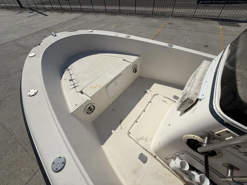 Slide: The Image of Sea Hunt Triton 186 2004 - 4