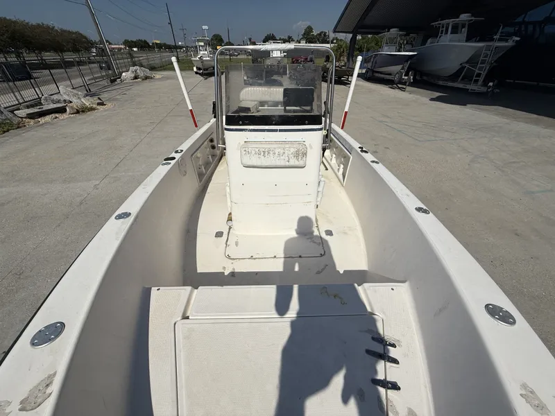 Slide: The Image of Sea Hunt Triton 186 2004 - 5