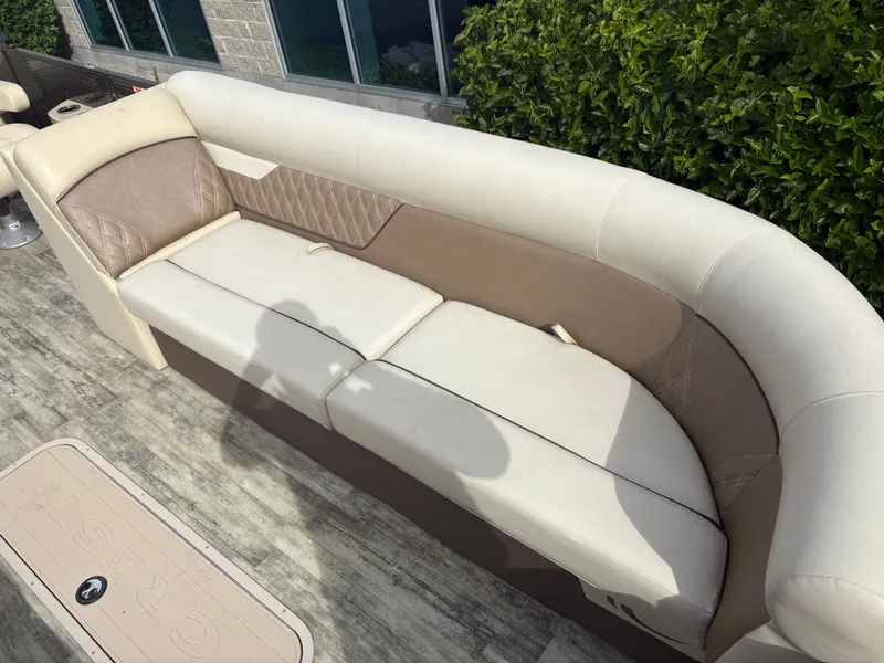 Slide: The Image of Crest Classic Platinum 240 SLSC 2021 - 11