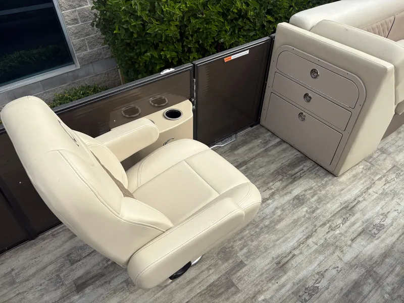 Slide: The Image of Crest Classic Platinum 240 SLSC 2021 - 14