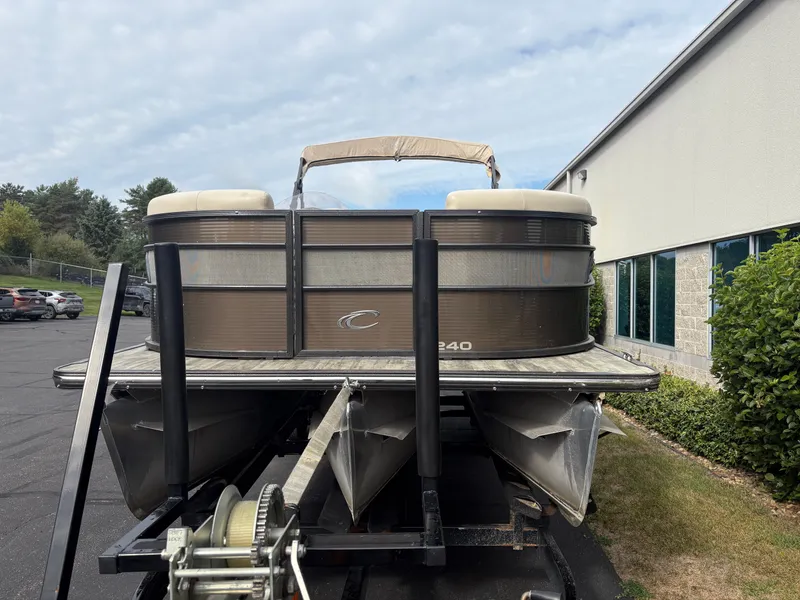 Slide: The Image of Crest Classic Platinum 240 SLSC 2021 - 4