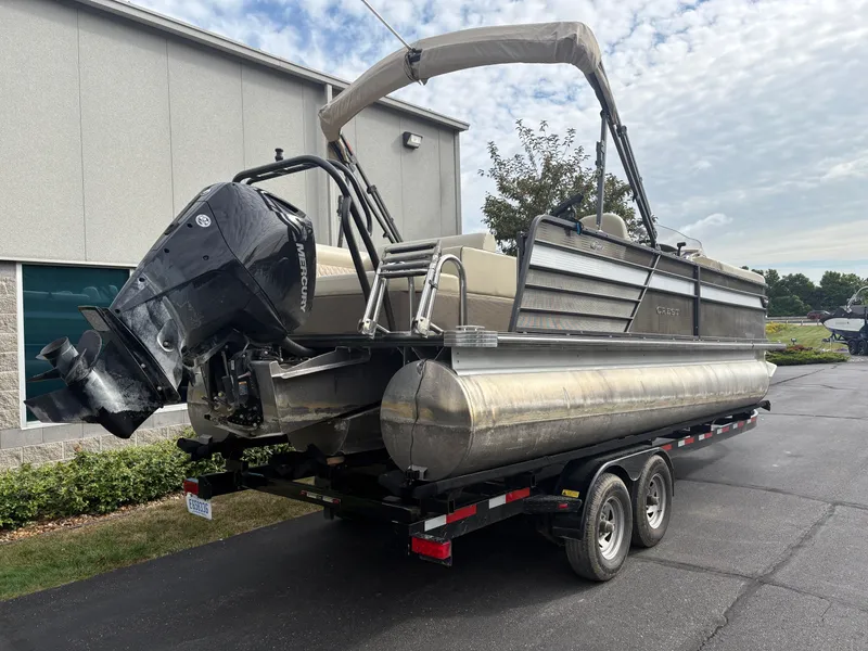 Slide: The Image of Crest Classic Platinum 240 SLSC 2021 - 6