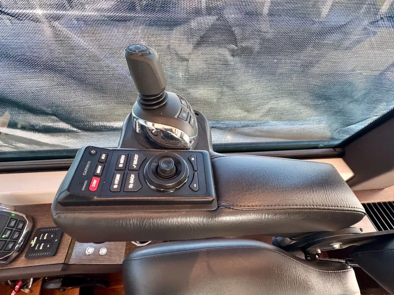 Slide: The Image of Navigation Systems - JoyStick Docking & Garmin Control - 29