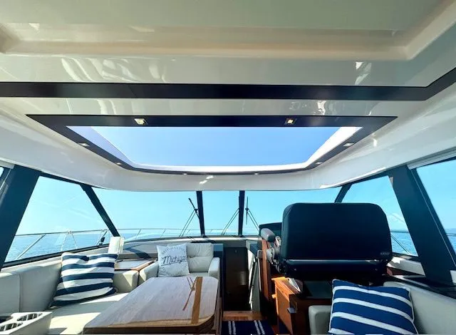 Slide: The Image of Sun Roof - Open - 32