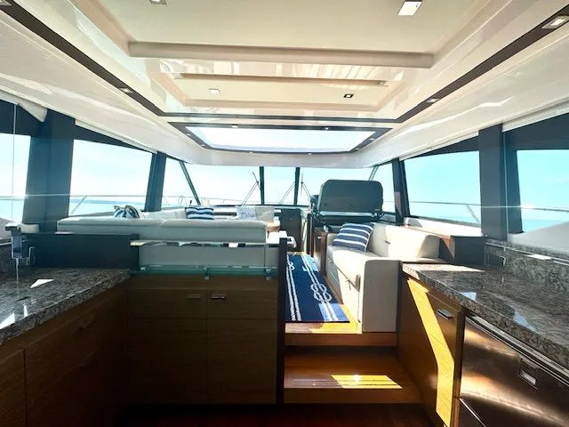 Slide: The Image of Interior Looking Forward w/ Sun Roof Open - 36