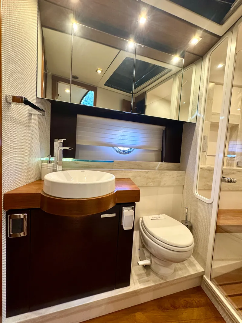 Slide: The Image of VIP / Guest Head & Shower - 80