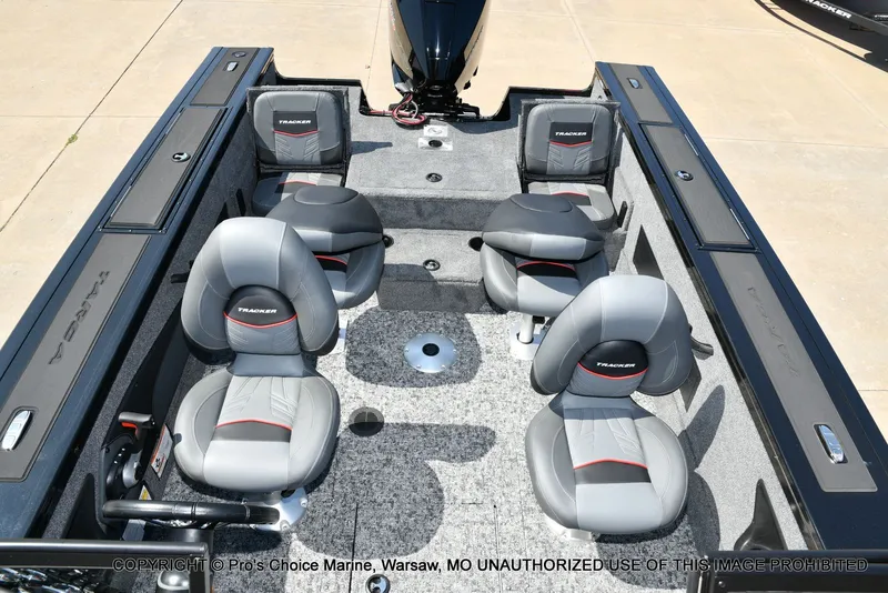 Slide: The Image of Tracker TARGA V-18 Combo w/200HP Pro-XS 2026 - 64