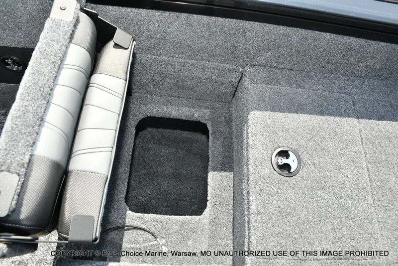 Slide: The Image of Tracker TARGA V-18 Combo w/200HP Pro-XS 2026 - 71