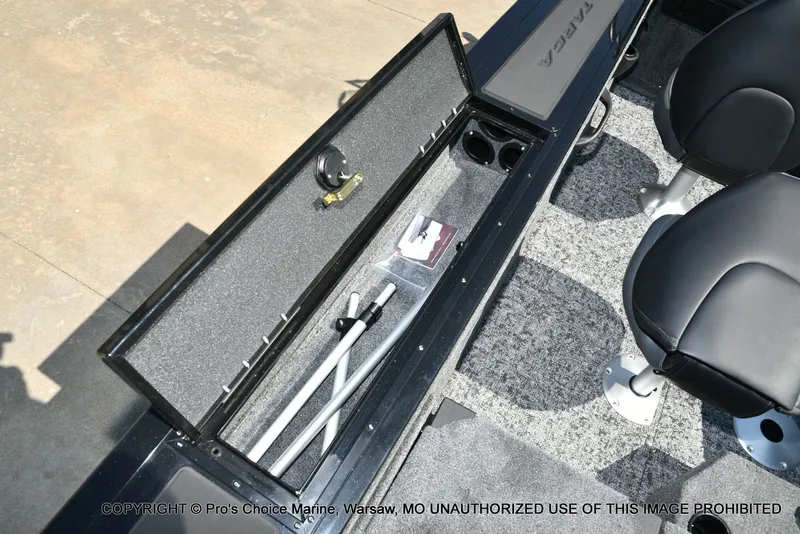 Slide: The Image of Tracker TARGA V-18 Combo w/200HP Pro-XS 2026 - 83