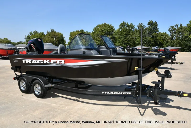 Slide: The Image of Tracker TARGA V-18 Combo w/200HP Pro-XS 2026 - 86
