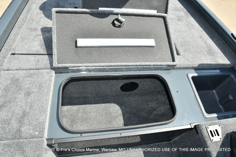 Slide: The Image of Ranger RT188C Livescope Equipped 2026 - 60