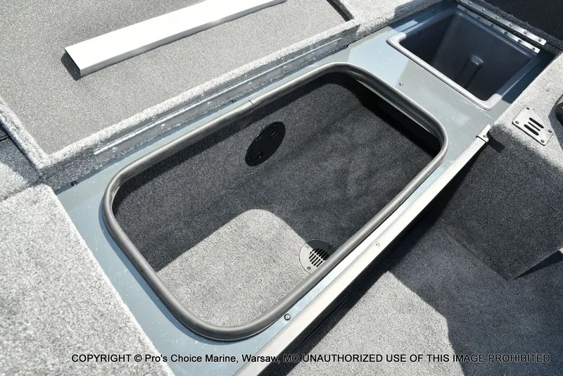 Slide: The Image of Ranger RT188C Livescope Equipped 2026 - 61