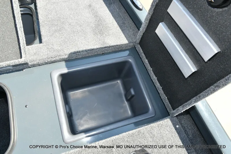 Slide: The Image of Ranger RT188C Livescope Equipped 2026 - 63