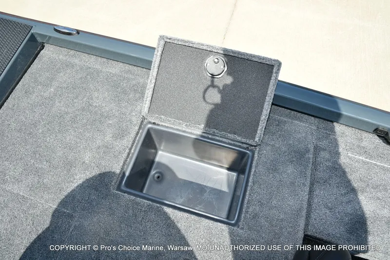 Slide: The Image of Ranger RT188C Livescope Equipped 2026 - 70