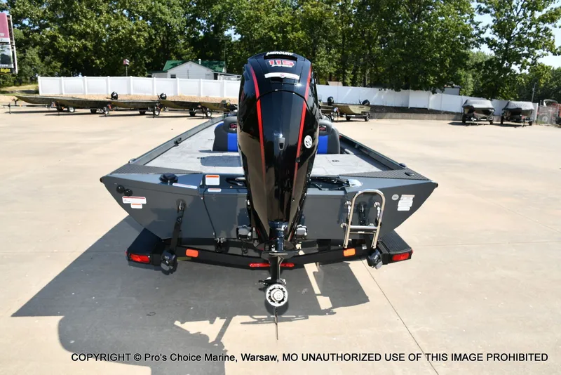 Slide: The Image of Ranger RT188C w/115 Pro-XS 2026 - 20