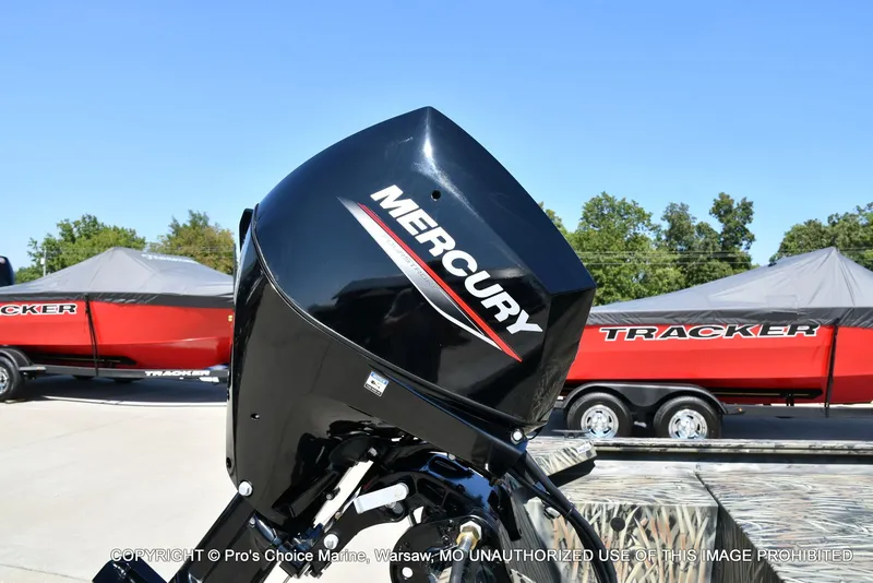 Slide: The Image of Tracker Grizzly 1648 SC Jon w/25HP Mercury 2026 - 18