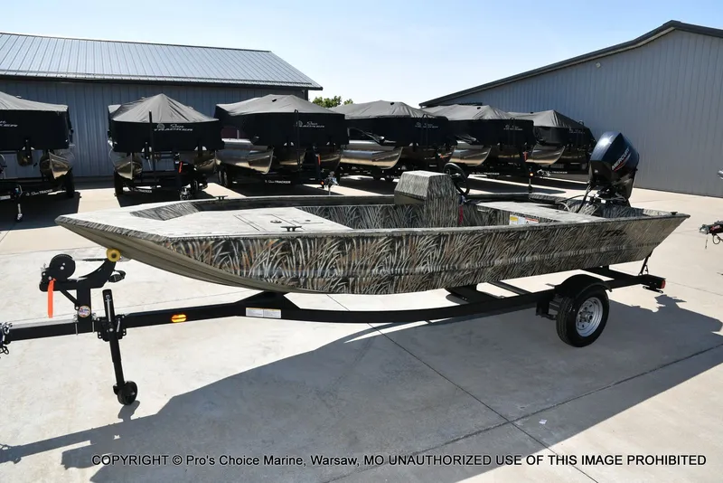 Slide: The Image of Tracker Grizzly 1648 SC Jon w/25HP Mercury 2026 - 23