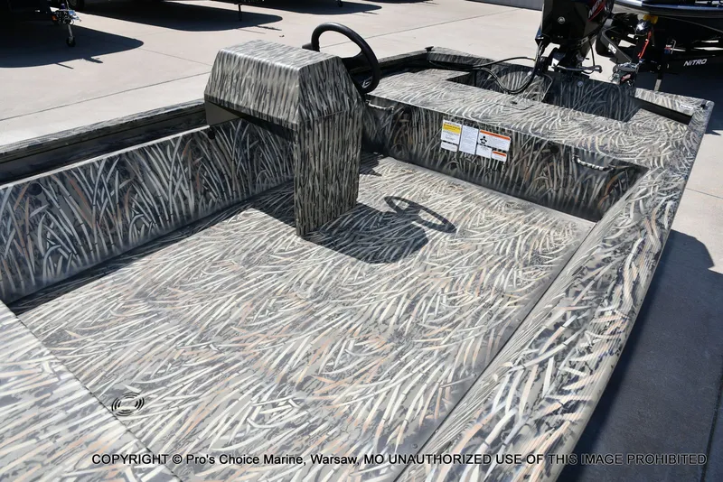 Slide: The Image of Tracker Grizzly 1648 SC Jon w/25HP Mercury 2026 - 4