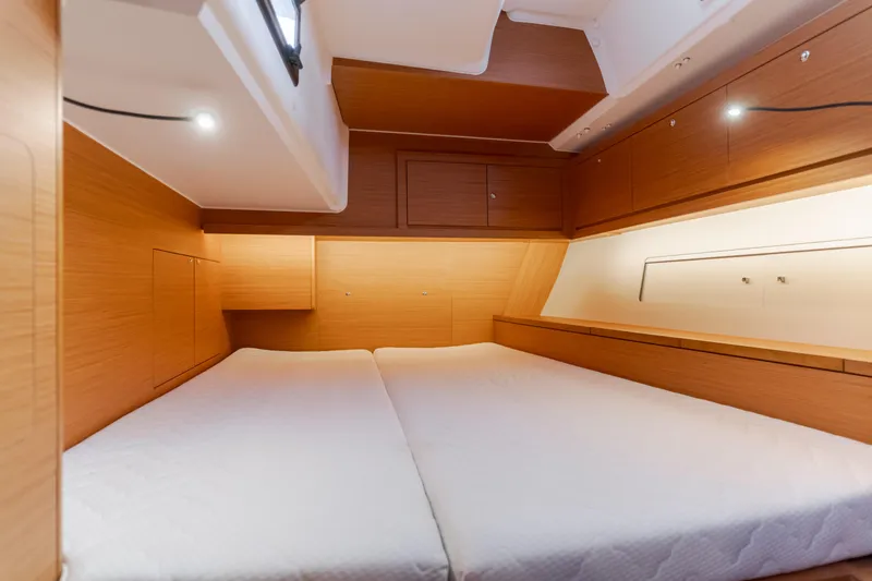 Slide: The Image of Port Side Aft Cabin - 35