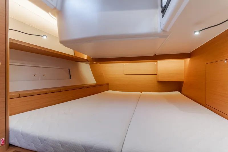 Slide: The Image of Starboard Side Aft Cabin - 36