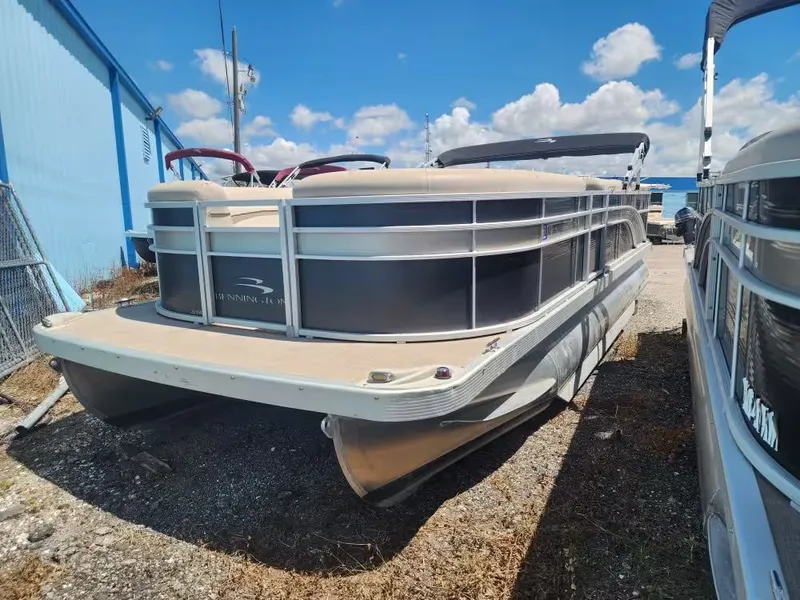 Slide: The Image of Bennington 22 SSX 2017 - 2