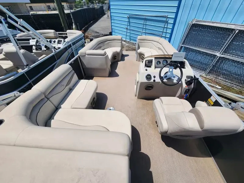 Slide: The Image of Bennington 22 SSX 2017 - 5