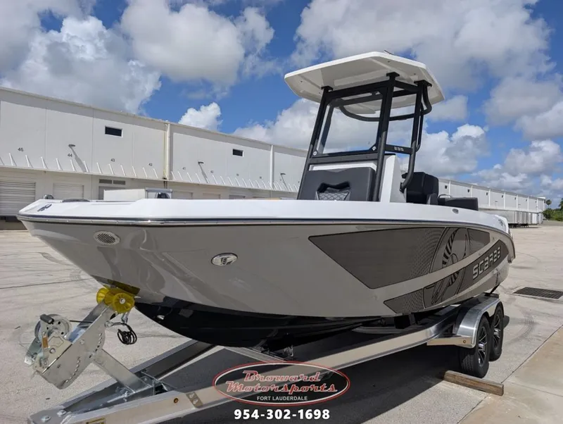 Slide: The Image of Scarab SB235LX 2026 - 7